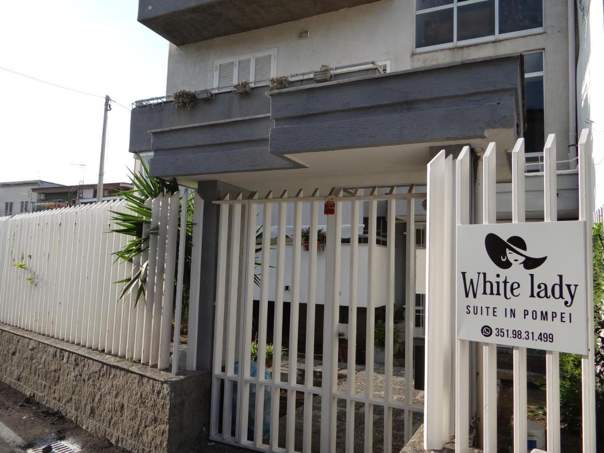 White Lady B&B بومبيي المظهر الخارجي الصورة
